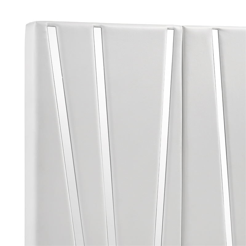 New Classic Furniture Europa Wood King Bed with Nightstand in White