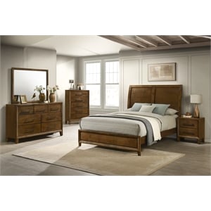 New Classic Furniture Ballard 5-Piece Wood Queen Bedroom Set w Chest in Walnut