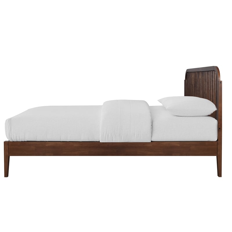 New Classic Furniture Soma Wood Queen Platform Spindle Bed in Walnut