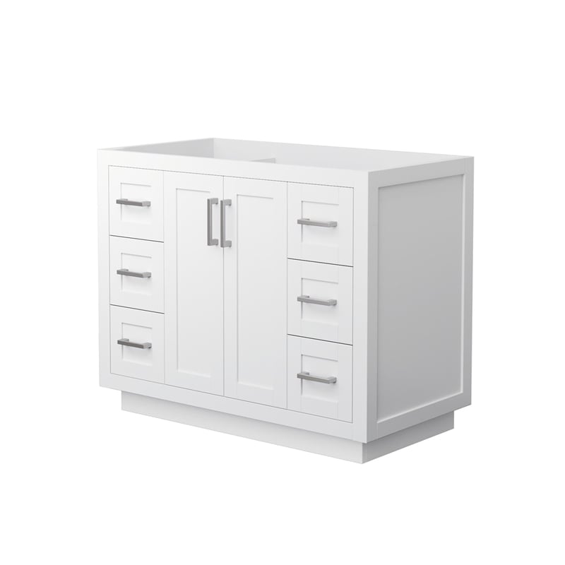Wyndham Collection Miranda 42