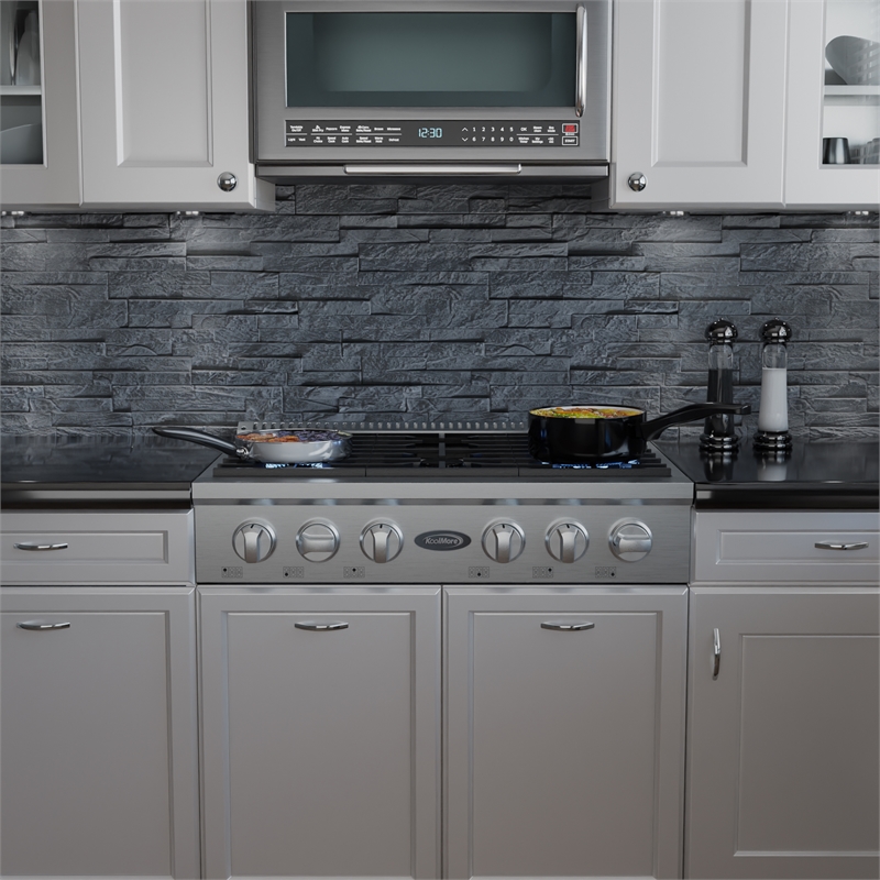 36 in Gas Range-Top with 6 Sealed Italian Burners and Stainless-Steel Knobs.