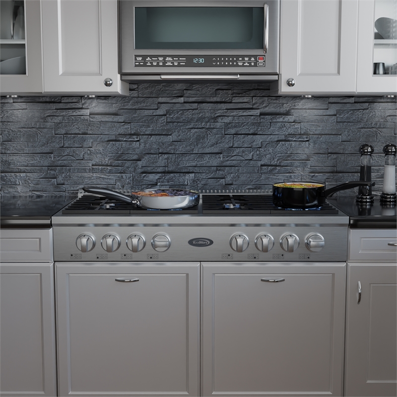 48 in Gas Range-Top with 8 Sealed Italian Burners and Stainless-Steel Knobs.