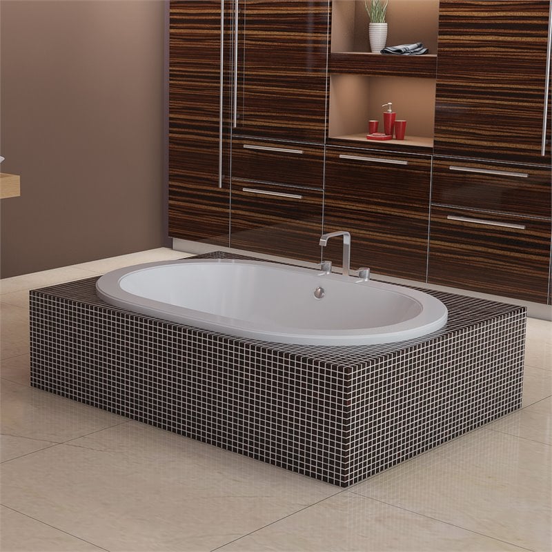 Malibu Home Waikki Oval Whirlpool Bathtub 60