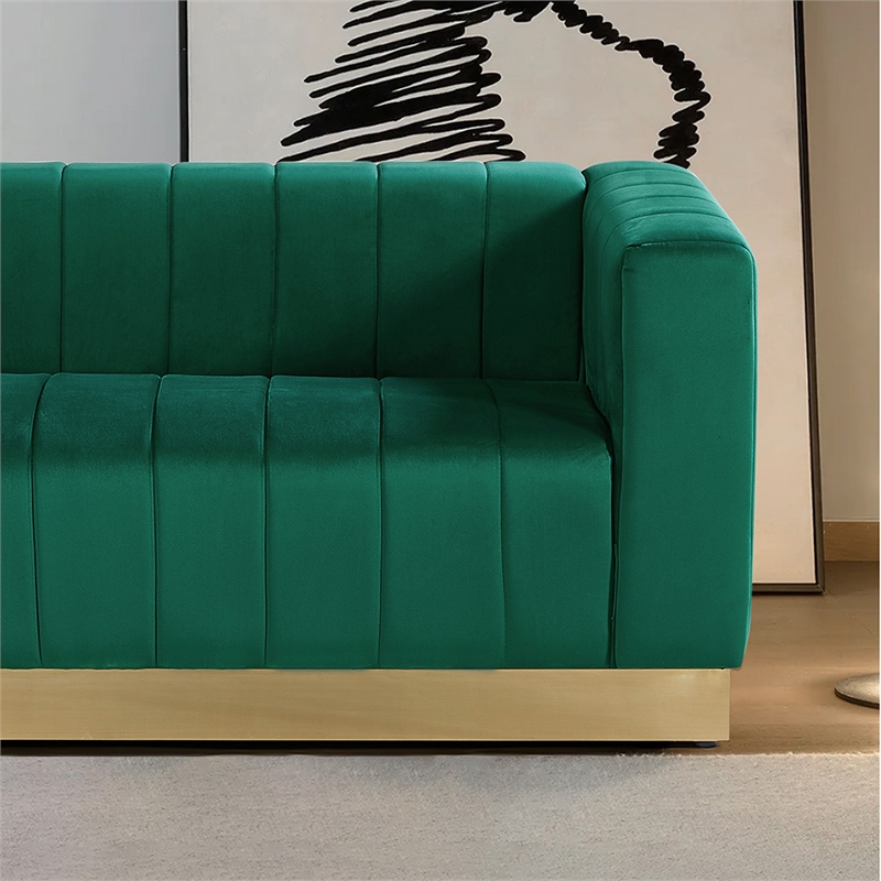 Foxy Velvet Sofa in Green