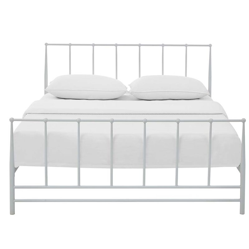 Homesphere Furniture Farmhouse Queen Metal Bed in White Finish