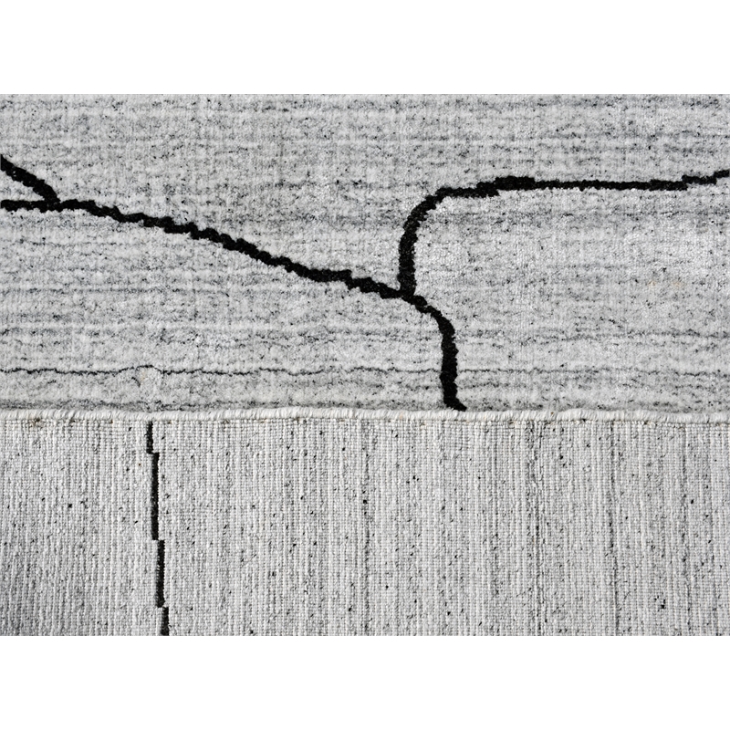 Taran Designs 5' x 8' Abstract Wool Area Rug in White/Dark Gray