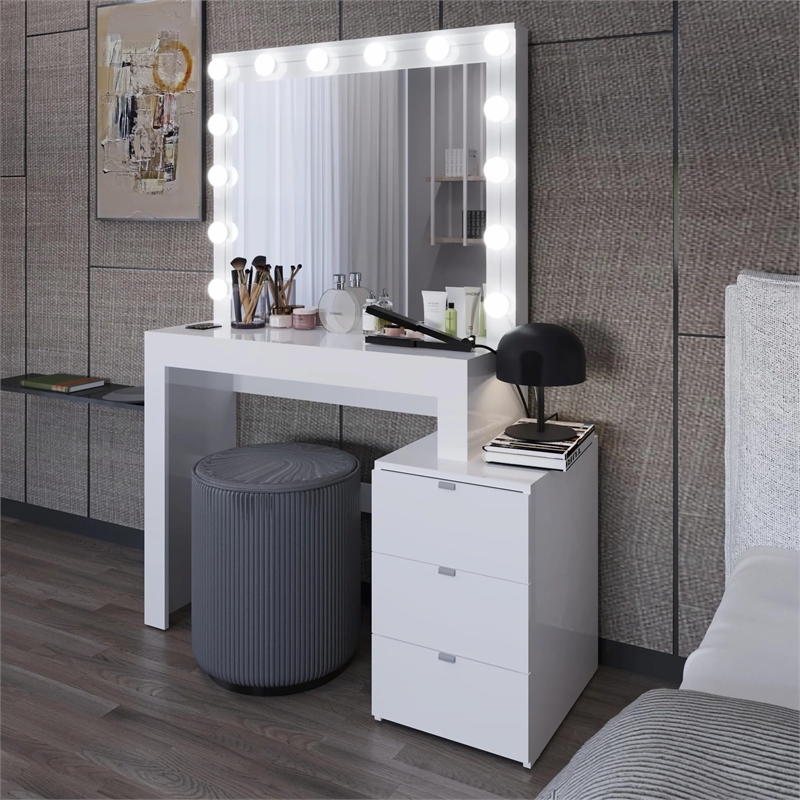 Boahaus Eleanor 3-Drawer Modern Wood Dressing Table with Mirror in White