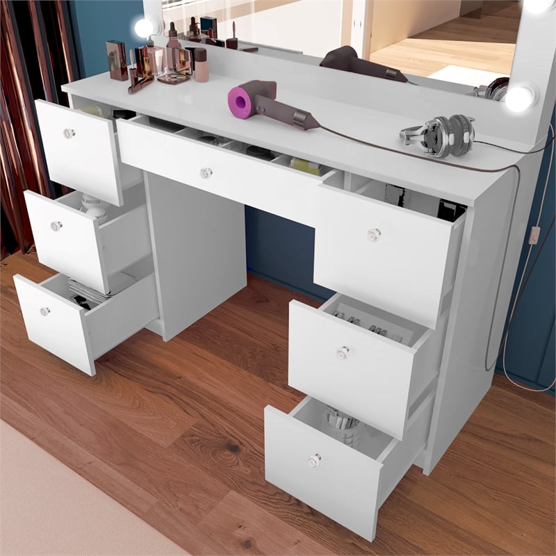Boahaus Freya Vanity with Light Bulbs (White)