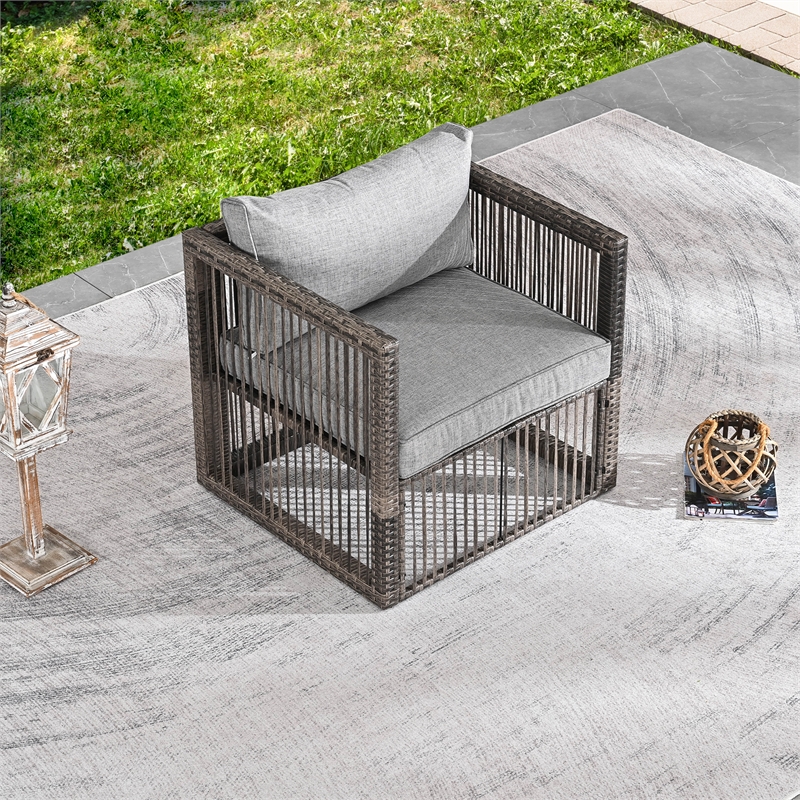 Patio Festival Traditional Wicker / Rattan Lounger Chair with Gray