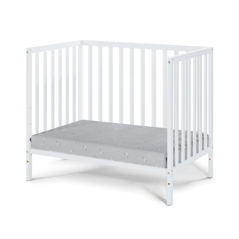 Suite Bebe Palmer Contemporary Wood Mini Crib with Mattress Pad in White