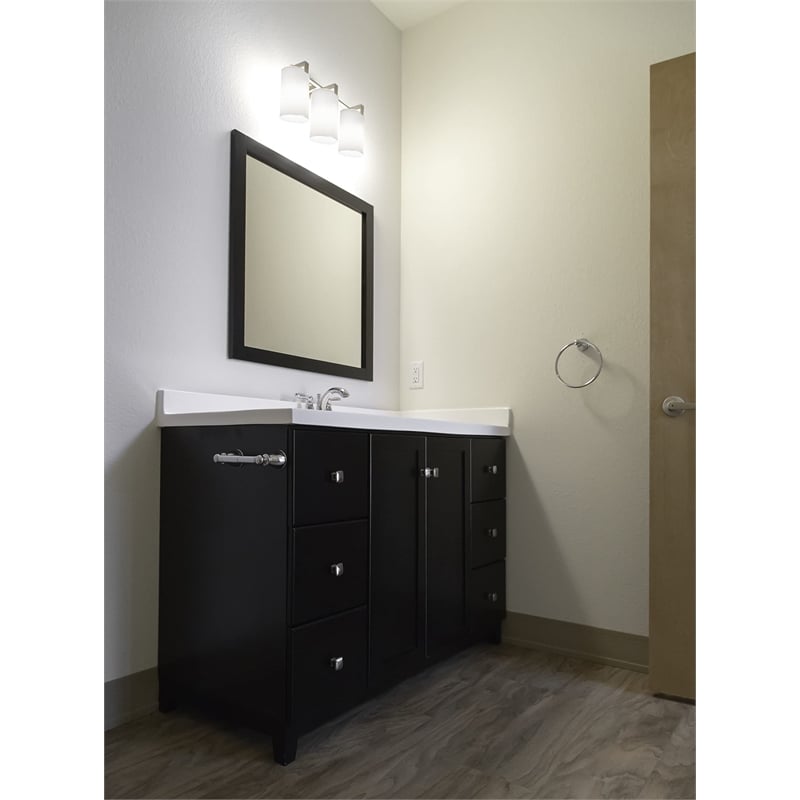 Kassel Metal Towel Ring in Polished Silver Chrome
