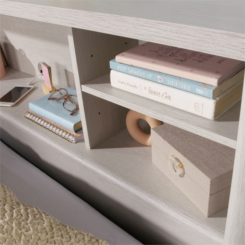 Dover Edge Full/queen Headboard in a Glacier Oak finish