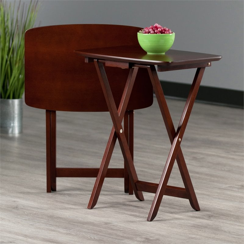 Winsome Darlene Transitional Solid Wood Snack Table Set in Walnut (Set of 2)