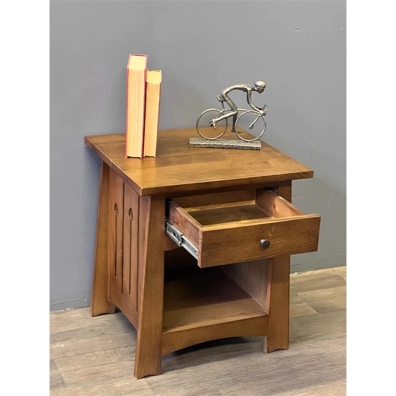 Mission Style Solid Quarter Sawn Oak Keyhole End Table
