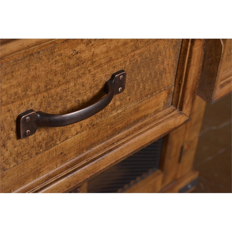 Crafters and Weavers Larson 40
