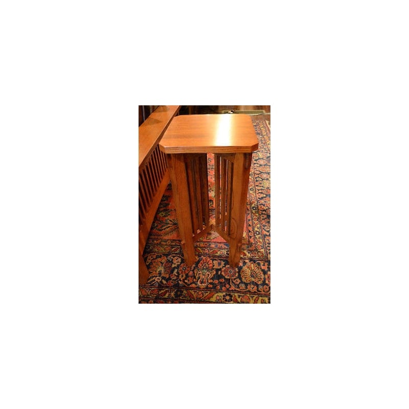 Crafters and Weavers Mission Spindle Side Table / Plant Stand in Walnut