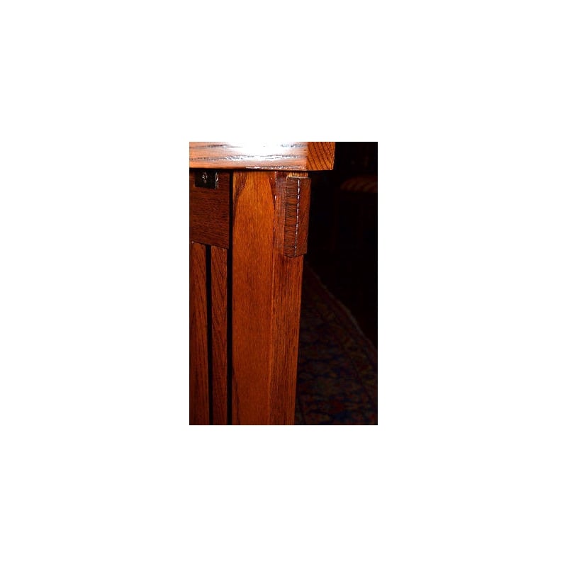 Crafters and Weavers Mission Spindle Side Table / Plant Stand in Walnut