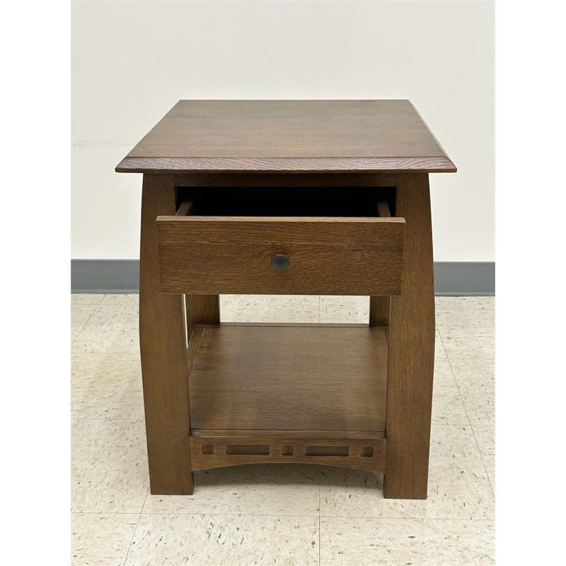 Crafters and Weavers Mission Quarter Sawn Inlay End Table in Walnut/White Oak