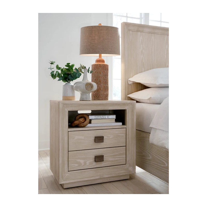 Crafters and Weavers Harbor Modern Bedroom Set with Storage Queen Bed in White