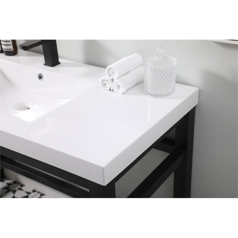Elegant Kitchen and Bath Raya 48