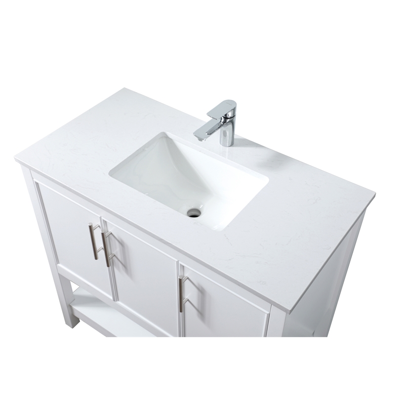 Elegant Kitchen and Bath Everett 36