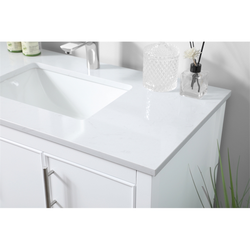 Elegant Kitchen and Bath Everett 36