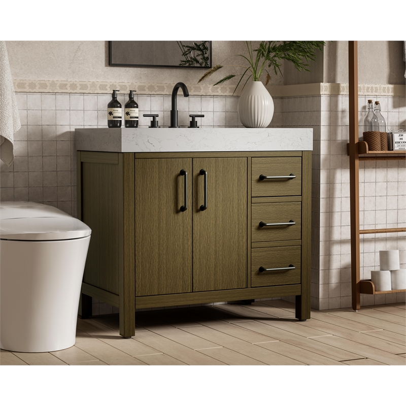 Elegant Kitchen and Bath 36