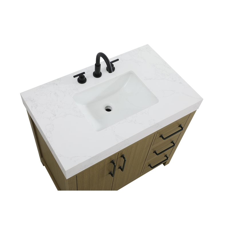 Elegant Kitchen and Bath 36