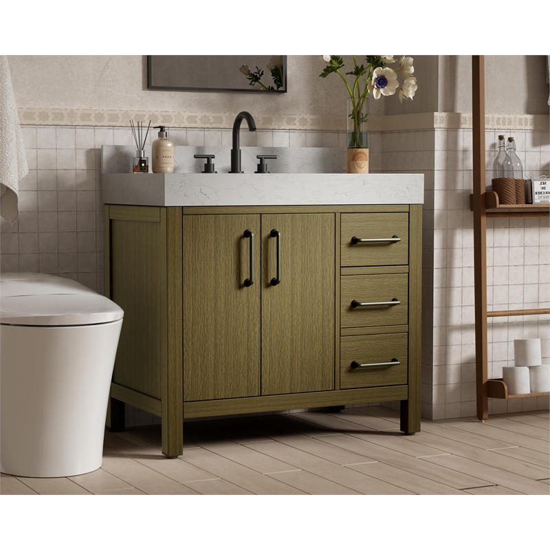 Elegant Kitchen and Bath 36