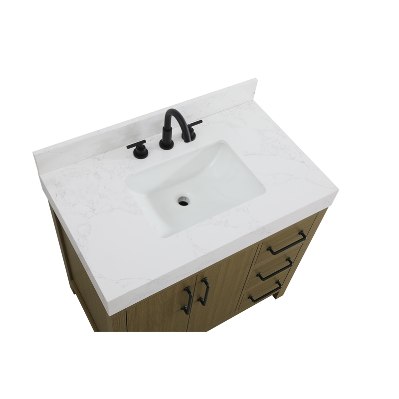 Elegant Kitchen and Bath 36