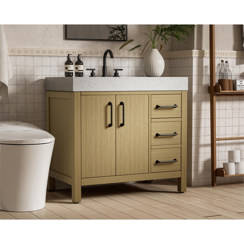 Elegant Kitchen and Bath 36