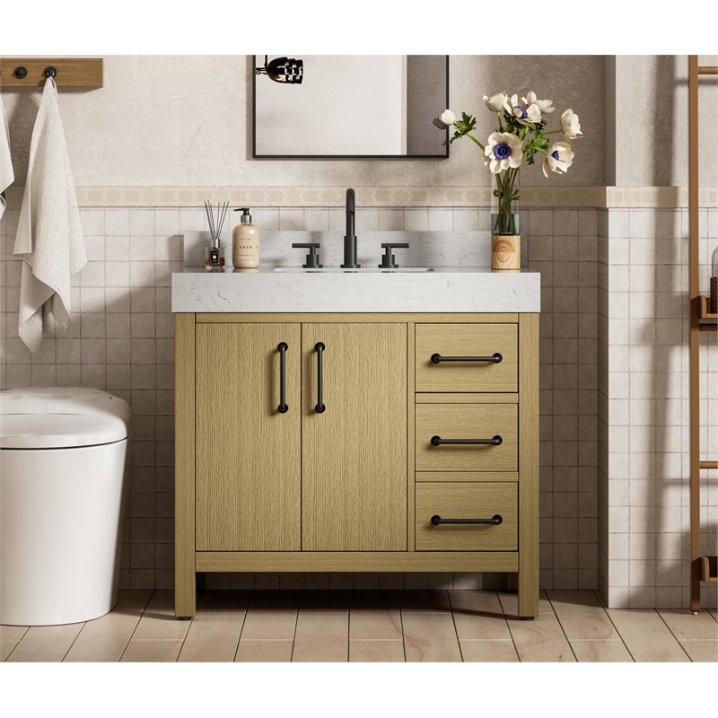 Elegant Kitchen and Bath 36