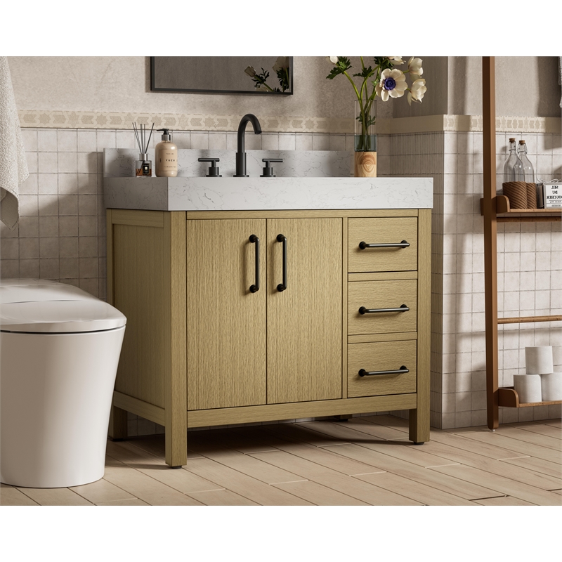 Elegant Kitchen and Bath 36