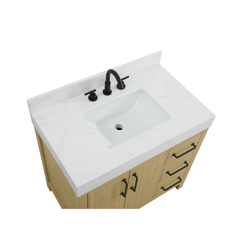 Elegant Kitchen and Bath 36
