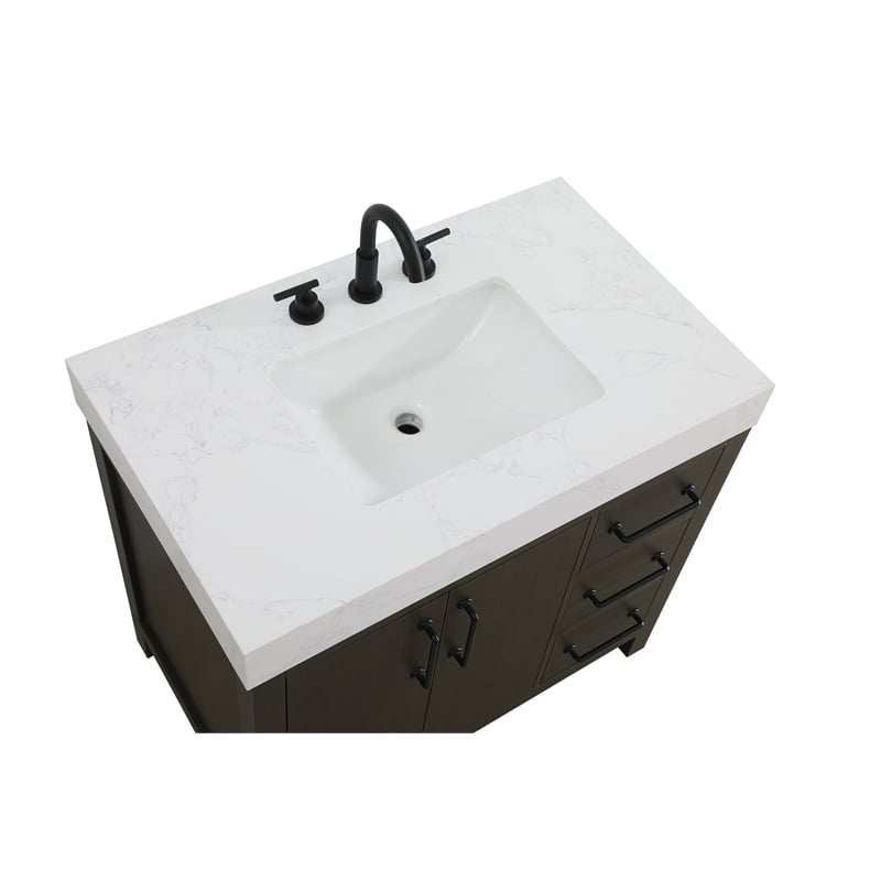Elegant Kitchen and Bath 36