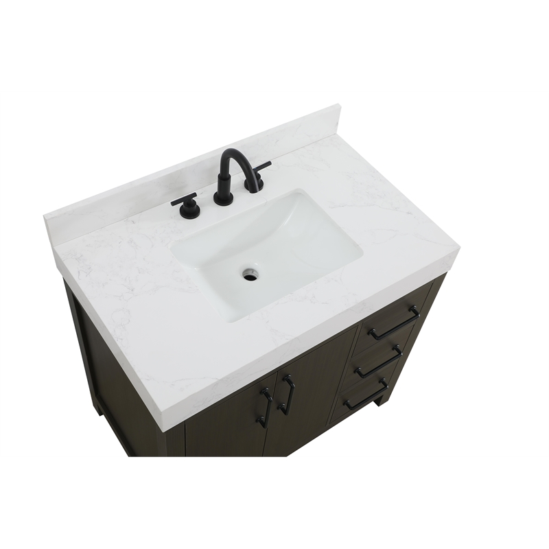 Elegant Kitchen and Bath 36