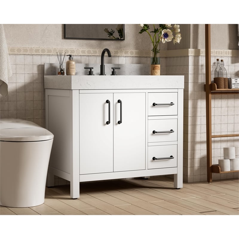 Elegant Kitchen and Bath 36
