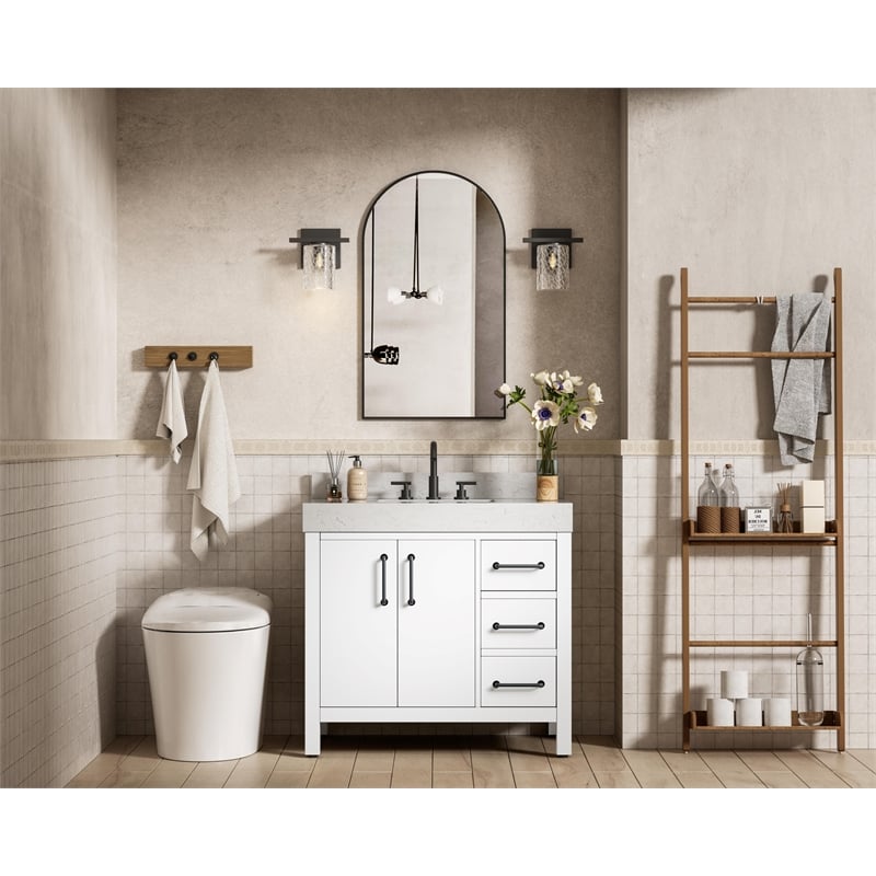 Elegant Kitchen and Bath 36
