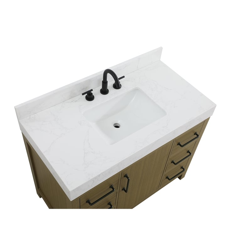 Elegant Kitchen and Bath 42