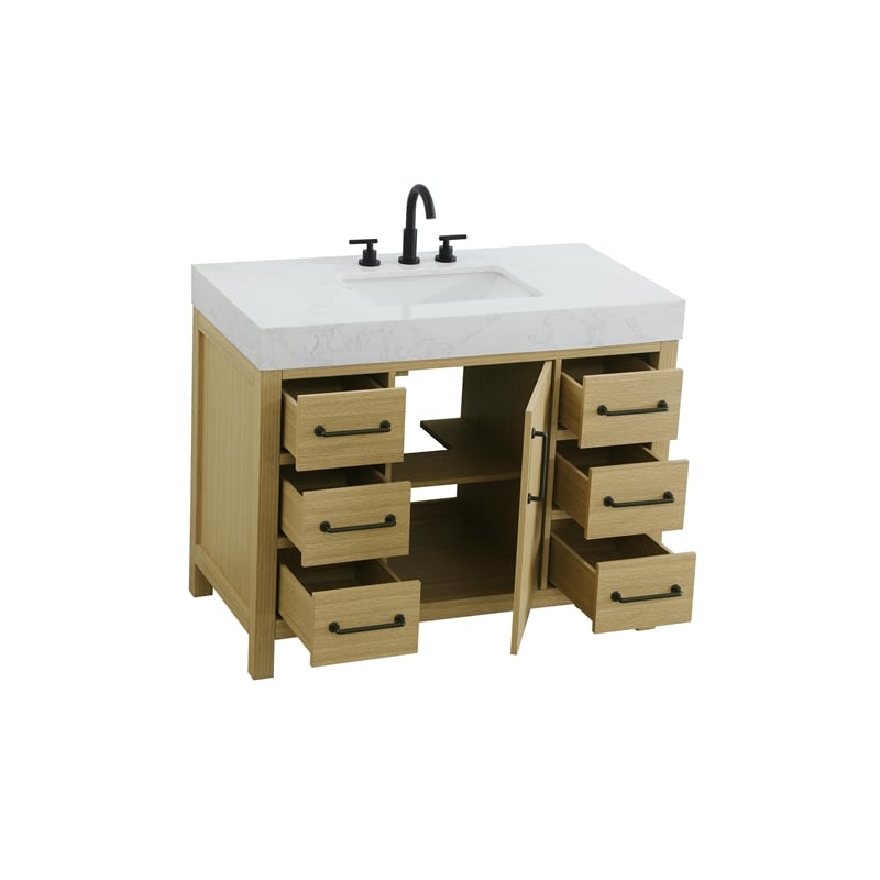 Elegant Kitchen and Bath 42