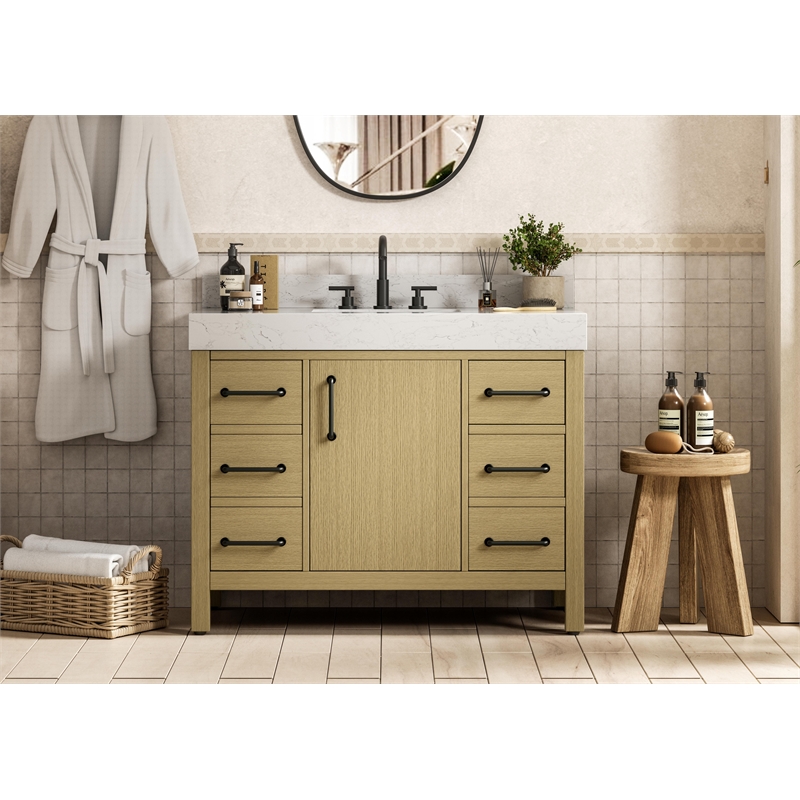 Elegant Kitchen and Bath 42