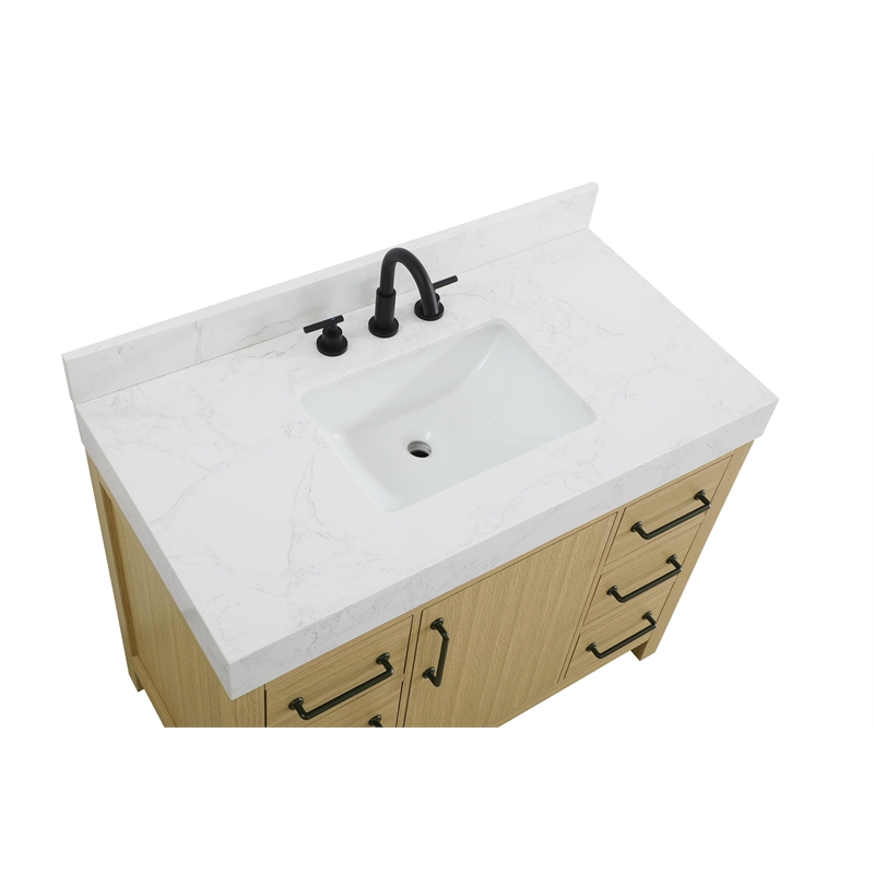Elegant Kitchen and Bath 42