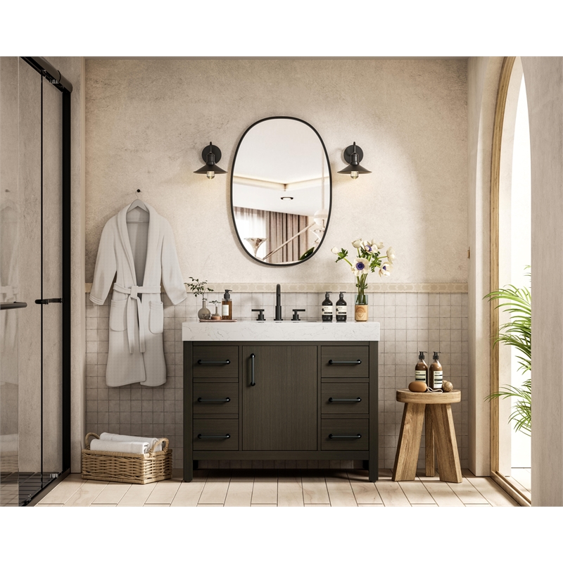 Elegant Kitchen and Bath 42