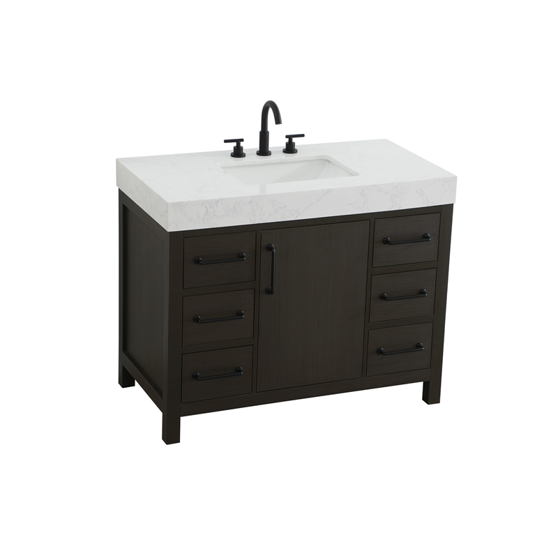 Elegant Kitchen and Bath 42