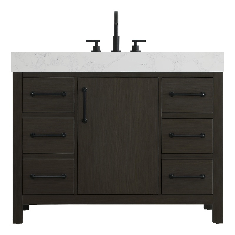 Elegant Kitchen and Bath 42