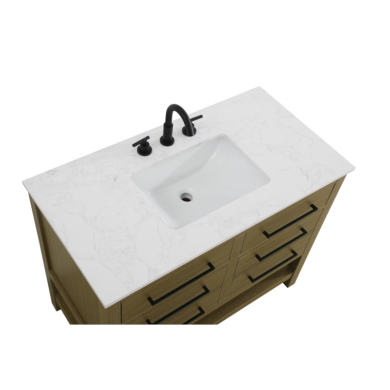 Elegant Kitchen and Bath 42