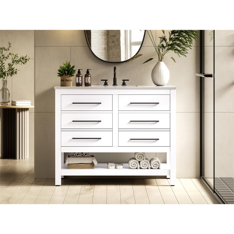Elegant Kitchen and Bath 42