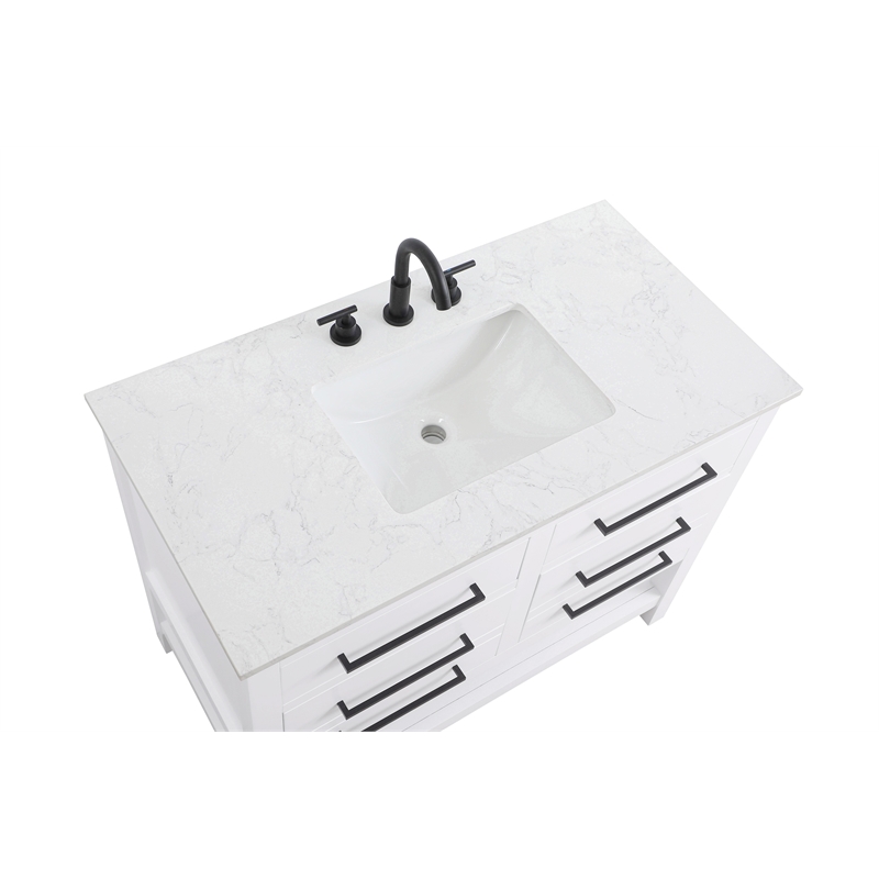 Elegant Kitchen and Bath 42