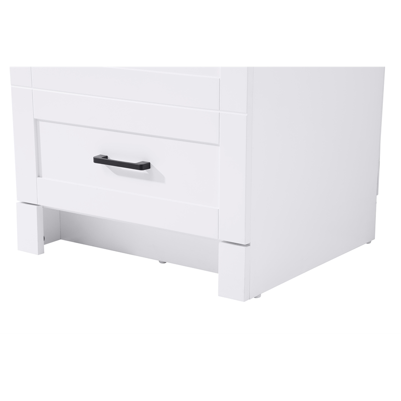 Elegant Kitchen and Bath 20