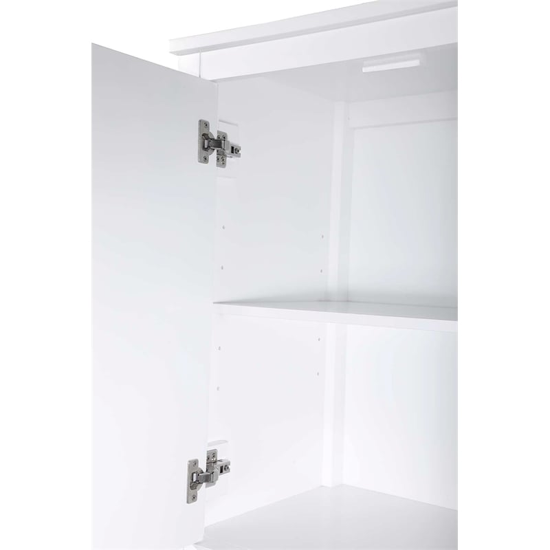 Elegant Kitchen and Bath 16
